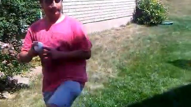 73 MPH Wiffle Ball Pitch смотреть онлайн