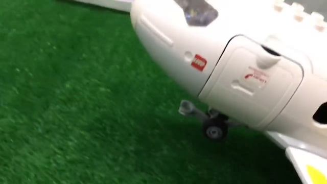 Посылка от Маленькой Пчелки для Маши на её День Рождения. Истории игрушек из КубикТауна