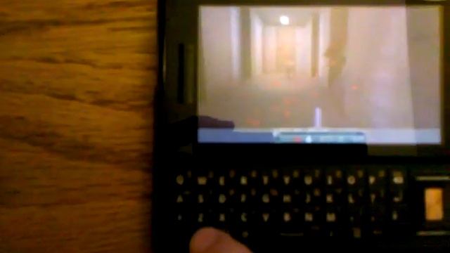 Quake on a Motorola Droid смотреть онлайн