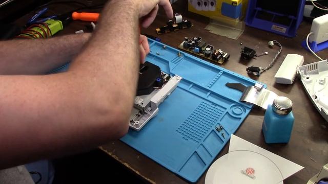 Dreamcast Retrobrite LED and Battery Mods смотреть онлайн