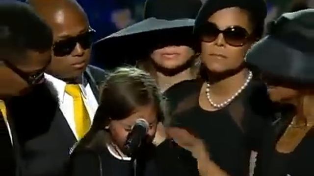 Paris Jackson says goodbye to her father - Michael Jackson Memorial **VERY EMOTIONAL!* смотреть онлайн