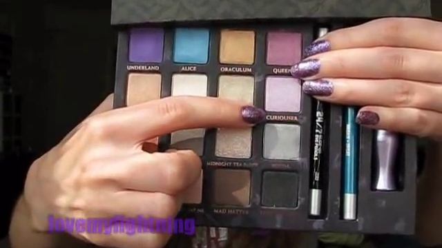 Urban Decay's Alice In Wonderland Book of Shadows!!! смотреть онлайн