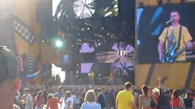 Пилот - Cегодняшним днем.avi смотреть онлайн