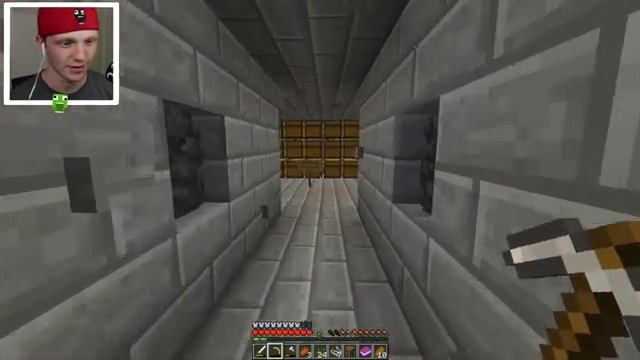 1 NOOB ENTERS A ROOM FULL OF MINECRAFT TRAPS... (EP 10) смотреть онлайн
