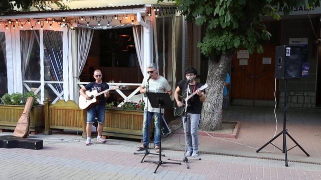 Stanza та італієць Марко. Zucchero – Baila смотреть онлайн
