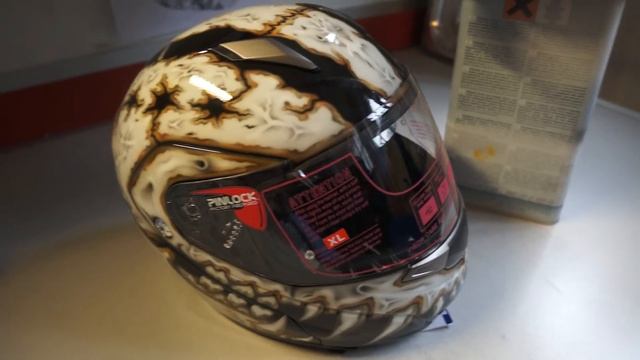 helmet Old Scull смотреть онлайн