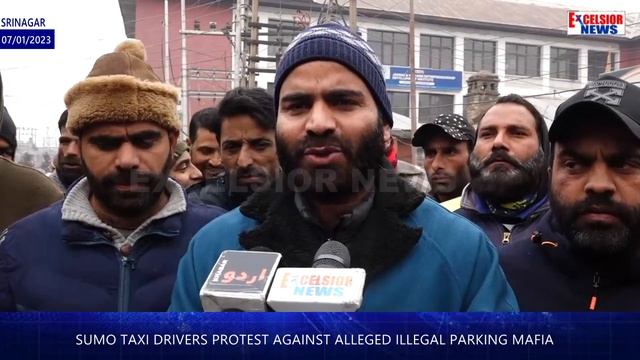 Sumo Taxi Drivers Protest Against Alleged Illegal Parking Mafia смотреть онлайн