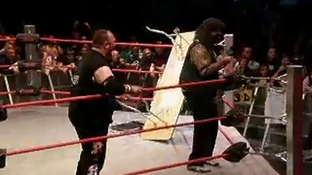 TNA Live @ o2 Dublin - Team 3D & Abyss vs Main Event Mafia смотреть онлайн