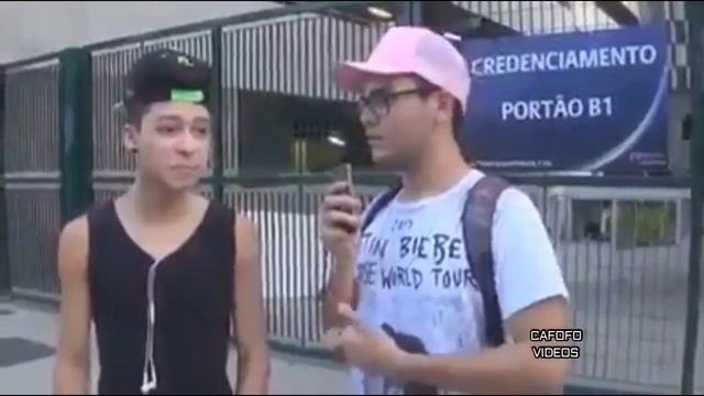 DEIXARIA O JUSTIN BIEBER BATER NA TUA BUNDA? смотреть онлайн