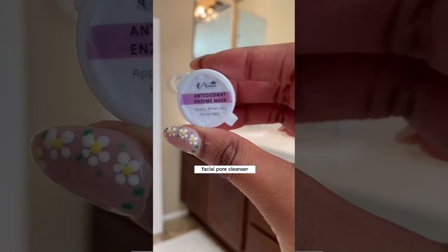 Microneedling and LED Light Therapy mask. смотреть онлайн