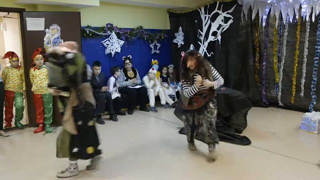 Танец Бабок Ёжек смотреть онлайн