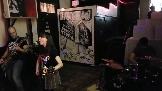 Actual Italians - "YouTube Come Film Me" (First show @ Rake's End 1/11/17) смотреть онлайн
