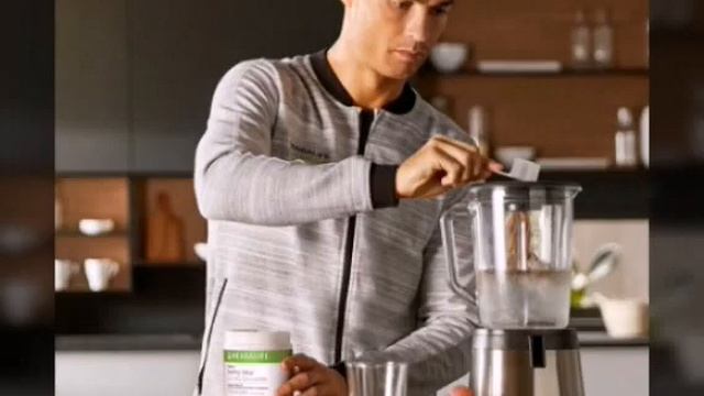 Watch how Cristiano Ronaldo spent his last holiday with his family смотреть онлайн