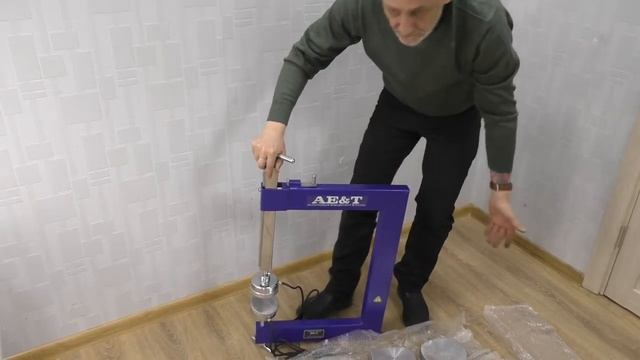 Вулканизатор DB-900 AE&T переносной для шин грузовых автомобилей смотреть онлайн