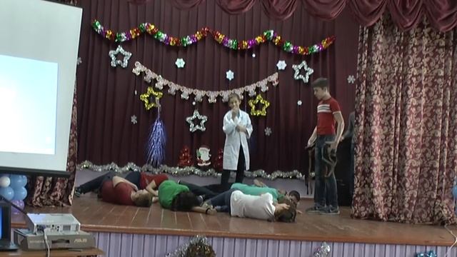 Приветствие команды "M&M’s" 8 класса. смотреть онлайн