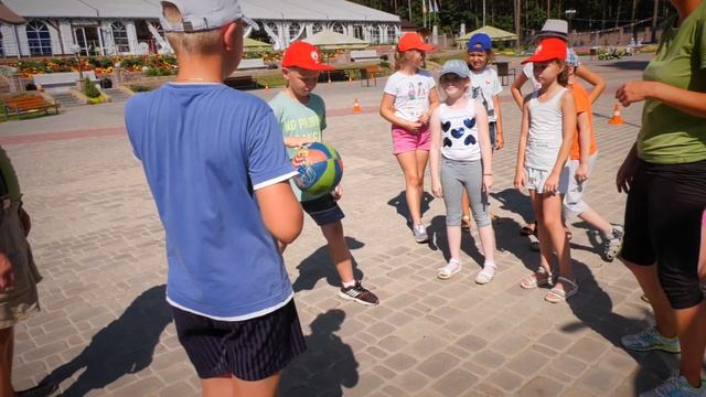 Каникулы на "Привале". Спортивные часы смотреть онлайн