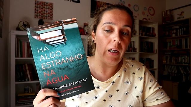 "Há Algo Estranho na Água" de Catherine Steadman смотреть онлайн