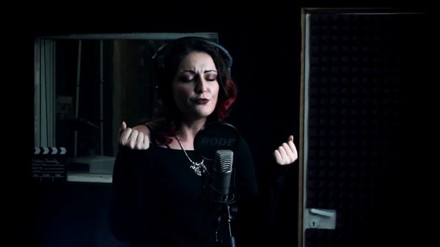 Helpless — Юлиана Савченко (Hardkiss Cover) смотреть онлайн