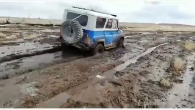 Смолин Сергей суоппар идэлээх дьонугар эҕэрдэтэ. смотреть онлайн