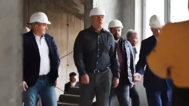 Игорь Бабушкин проконтролировал строительство школы в Астрахани смотреть онлайн