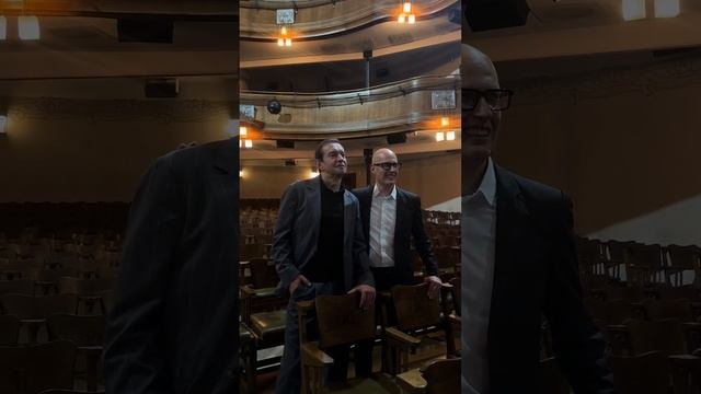 Backstage со съемок новой обложки с Константином Хабенским для журнала ОК! ❤️ смотреть онлайн