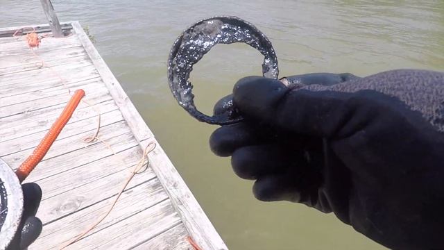 Practicing my chair retrieval game while magnet Fishing around Dallas, TX смотреть онлайн