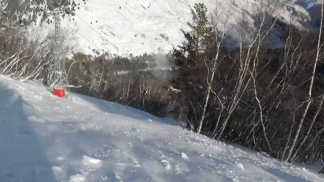 4K POV Чегет спуск в полдень после снегопада 28 декабря 2023 3й спуск перед обедом смотреть онлайн