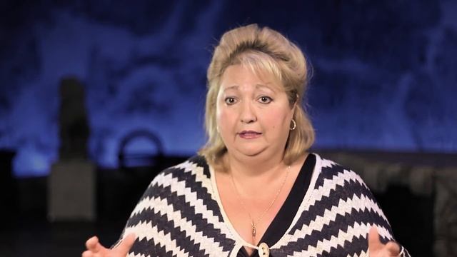 The Golden Box with Michelle Danner смотреть онлайн