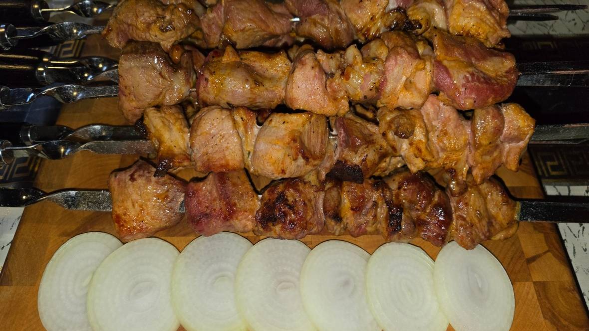 Шашлык свиной в йогуртовом маринаде. смотреть онлайн