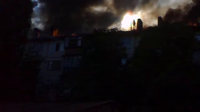 Пожар на крыше дома смотреть онлайн