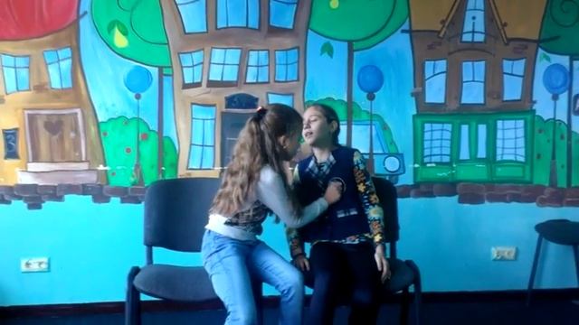 Лікар Айболить- Мар*яна та Яна смотреть онлайн