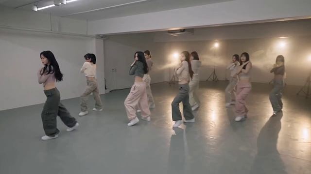 Twice - Set Me Free смотреть онлайн