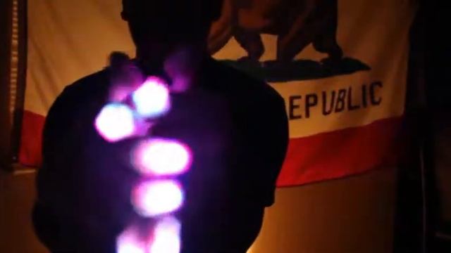 UCM Ambience Antidote - Swedish House Mafia Vs. Knife Party Show смотреть онлайн