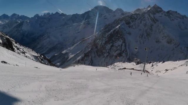 POV 4K Эльбрус спуск Мир-Азау до 90км/ч смотреть онлайн
