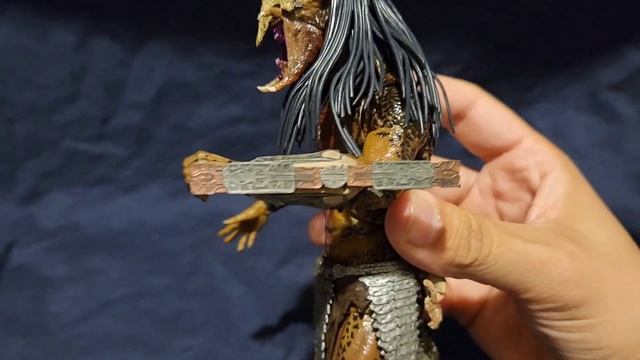 NECA Ultimate Feral Predator Action Figure from "Prey" Crunchy Sounds (ASMR) смотреть онлайн