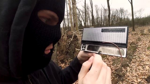 Cheeki Breeki - Bandit Radio (Stylophone cover) смотреть онлайн