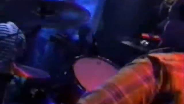 Green Day - Going To Pasalacqua Live смотреть онлайн