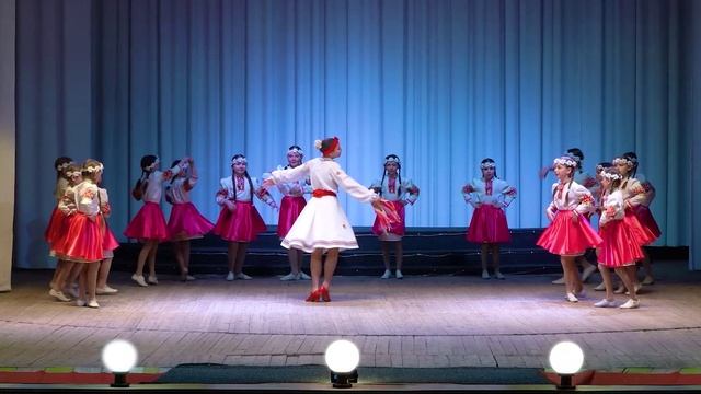 Украинский танец "Плескач" смотреть онлайн