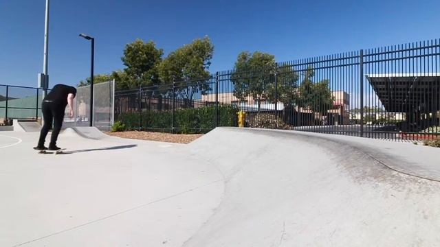 Connors skatepark - San Marcos, CA смотреть онлайн