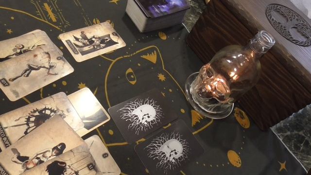 Гадание на Картах Таро Его (её) чувства смотреть онлайн