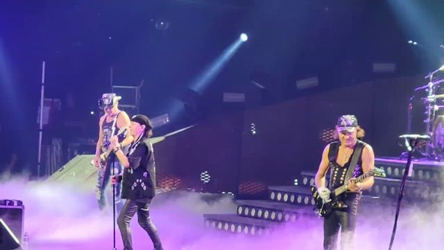 Scorpions Rock You Like A Hurricane Tulsa Ok 9-21-2022 смотреть онлайн