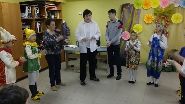 Выход "Весны", песня "Ой, блины" смотреть онлайн