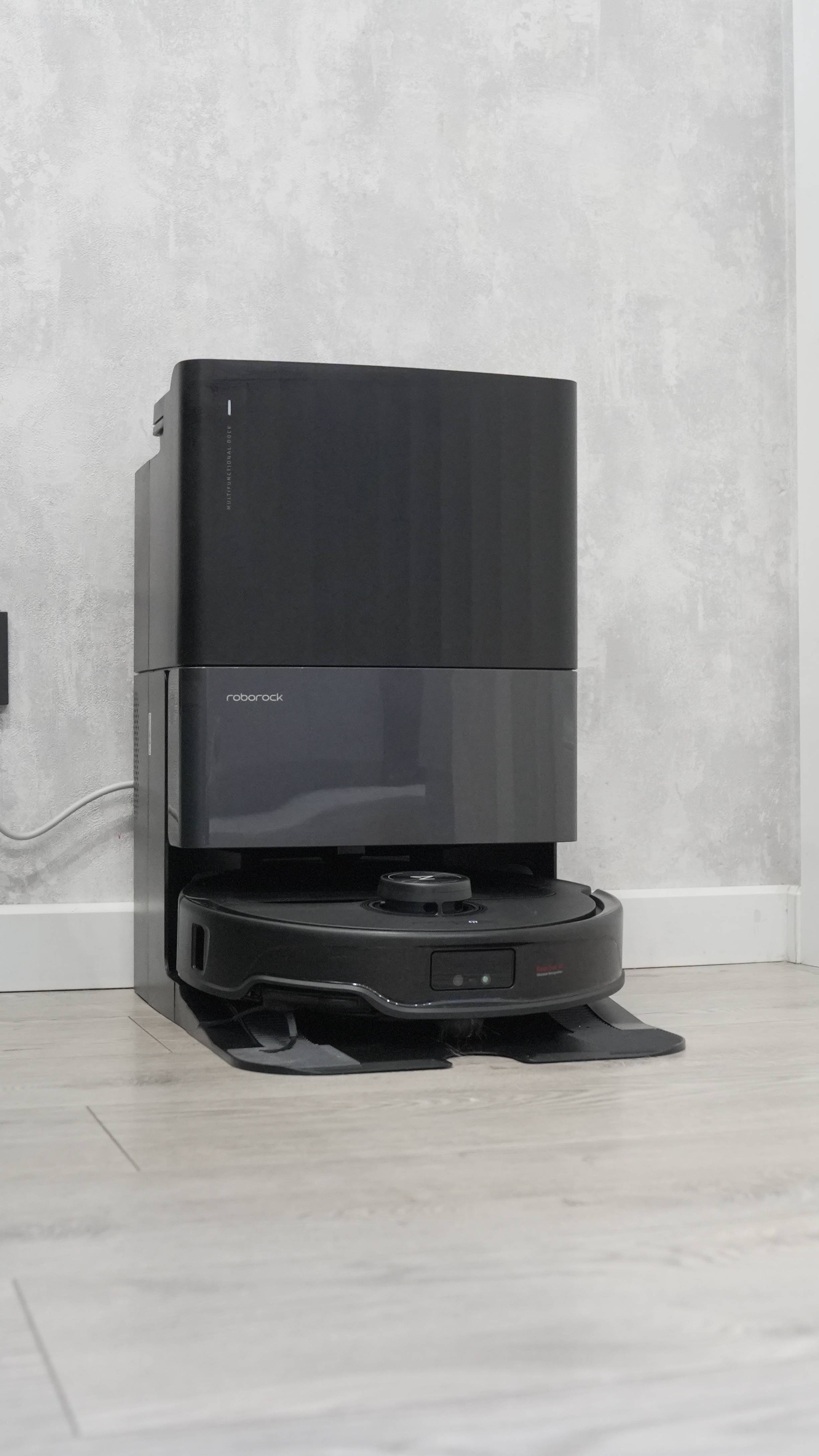 МАСТЕР УБОРКИ: робот-пылесос Roborock Qrevo Master🔥 Краткий обзор достоинств✅ #shorts смотреть онлайн