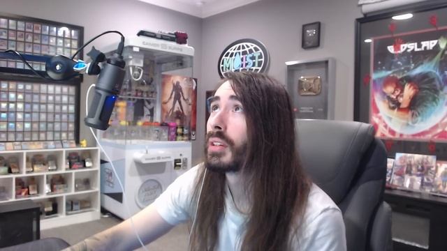 Giving Money to Chat Yet Again | MoistCr1tikal смотреть онлайн