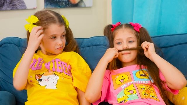 Eva And Friends Build Inflatable Playhouse