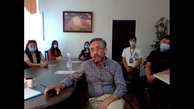 Философия және саясаттану факультетінің деканы Б Меирбаевтың 1 курс студенттерімен онлайн кездесуі смотреть онлайн