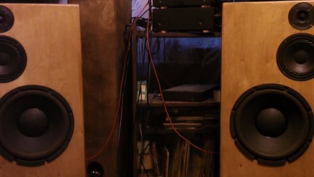 Трех полосная акустика на динамиках НОЭМА, хардрок 2