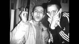 Птицу Емъ-Слезы Пацана