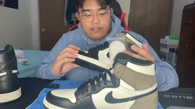 SLEPT ON JORDAN ! | SUPRISE GUEST WALK IN ?!! | SHOE REVIEW смотреть онлайн