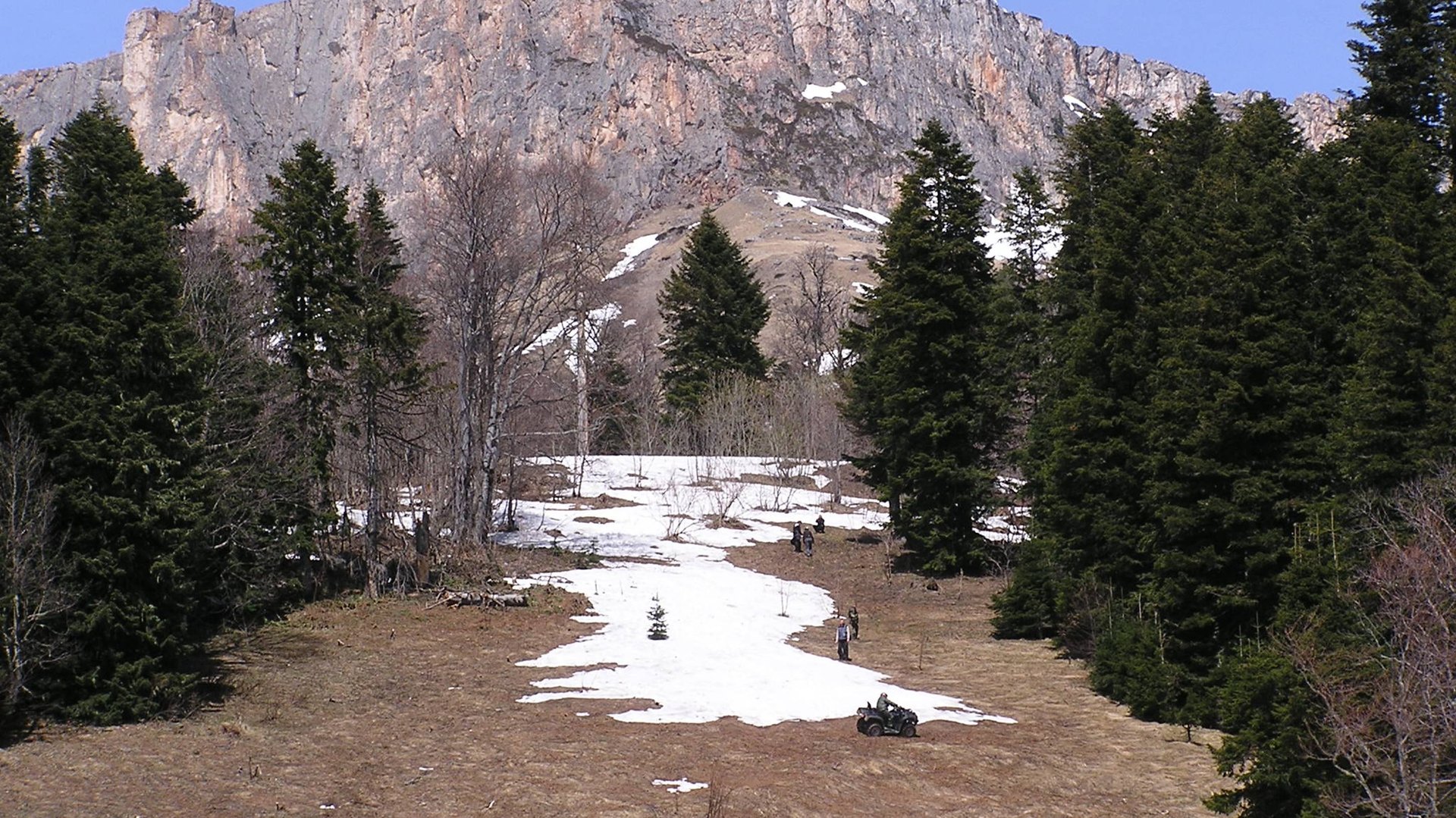 ОСЕНЬ НАД ГУЗЕРИПЛЕМ.